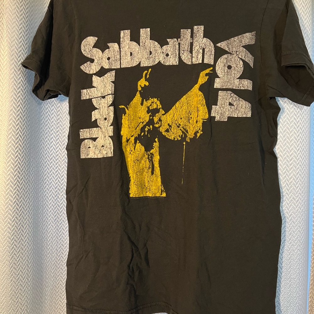 Black Sabbath Vol 4 Black T-Shirt